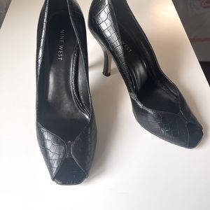 Women’s Nine West open toe heel shoes